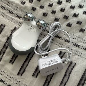 NuFace Mini Toning Device